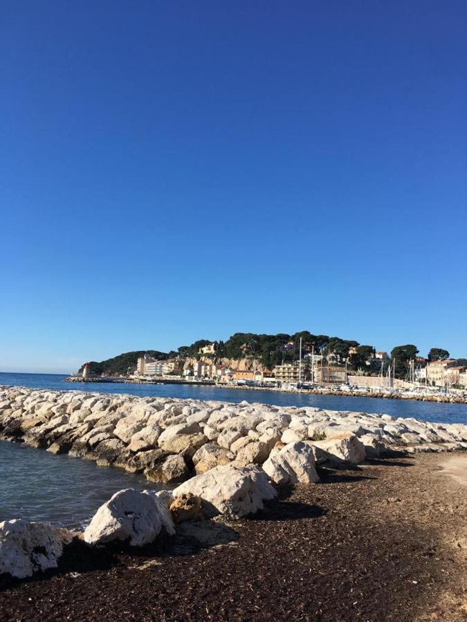 Le Gabian, Duplex Proche Plage Et Centre Sanary-sur-Mer Exterior photo